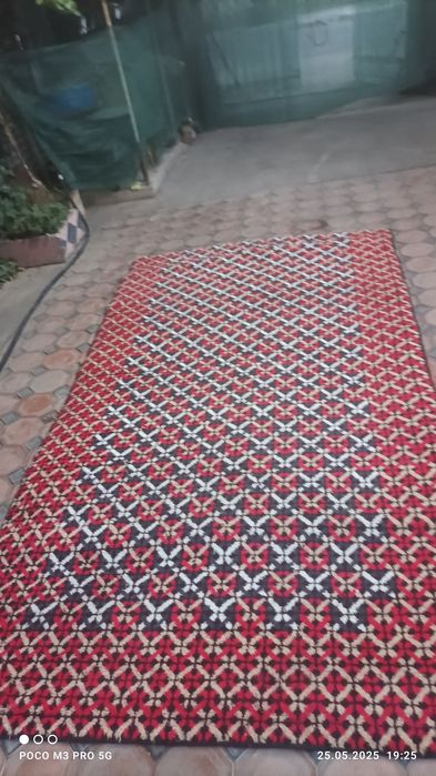 Гиламлар сотилади