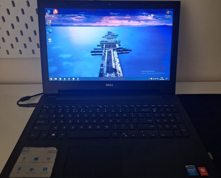 Laptop Dell Inspiron 15 3000