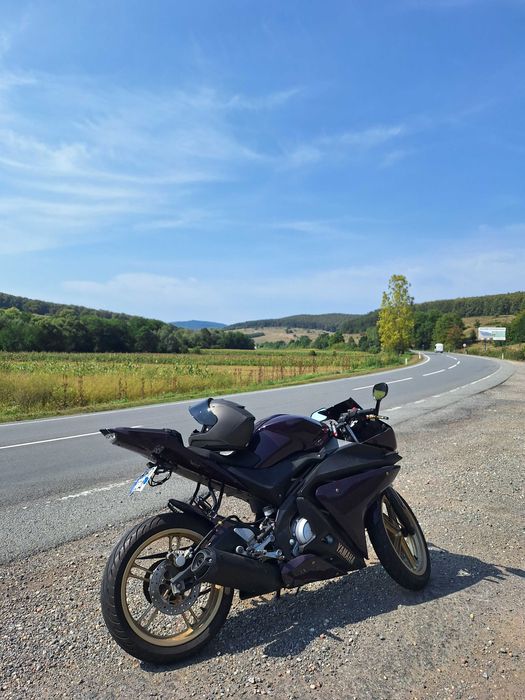 Vând Yamaha yzf 125