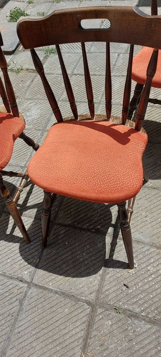 Кухненски столове