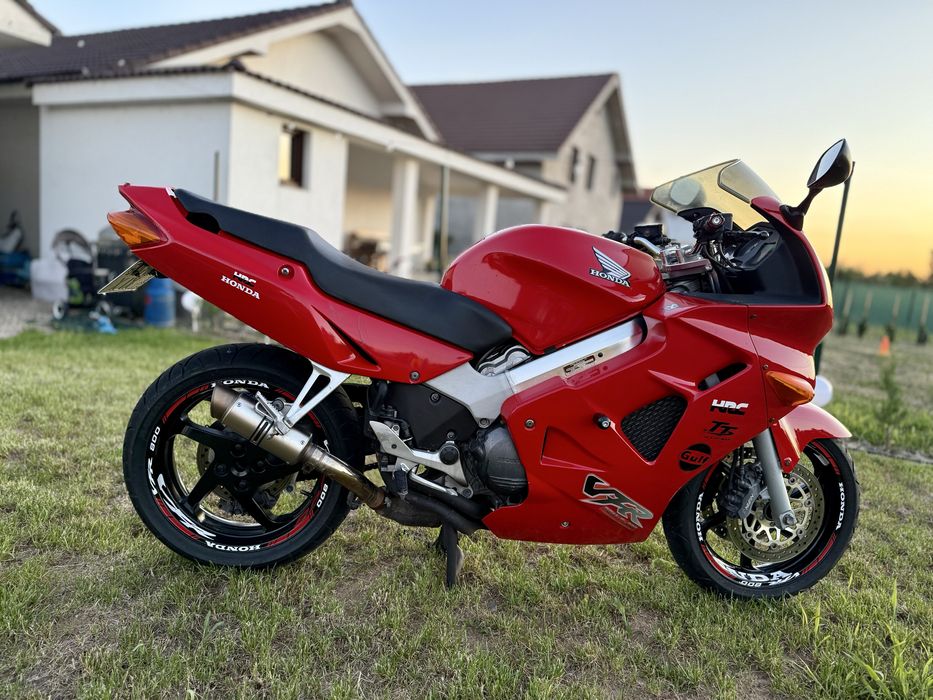 HONDA VFR 800 , stare foarte buna
