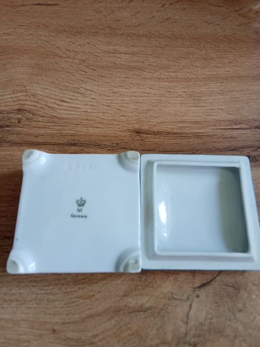 Шкатулка фарфоровая Германия