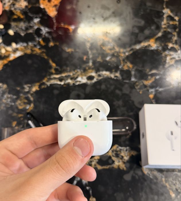 AirPods 4 с шумоподавлением оригинал