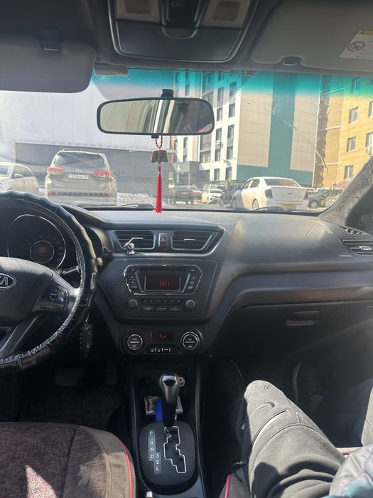 Продам Киа рио 2013 автомат