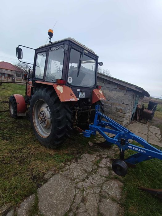 Продавам трактор Беларус 952
