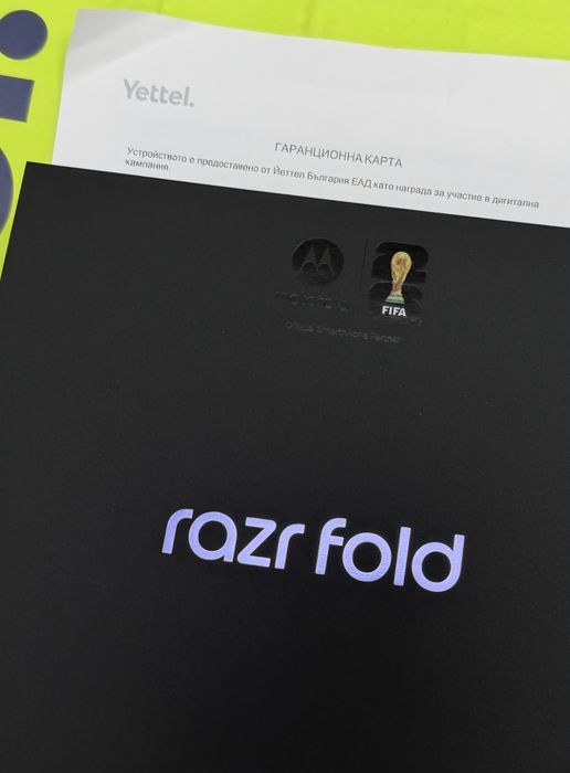 ЗАПЕЧАТАН 512GB Motorola razr Fold 5G Yettel Гаранция 2029 Black