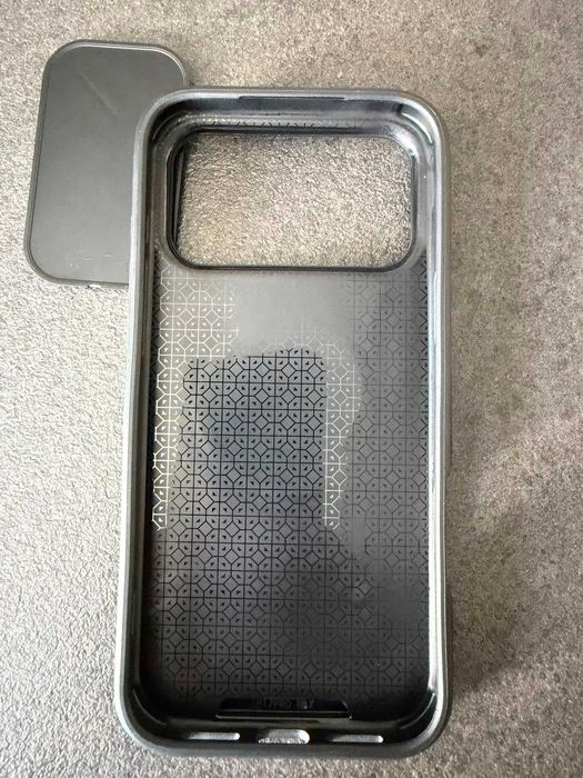 Husă iPhone 17 Pro Max neagră antișoc, inel metalic rotativ 360, suport