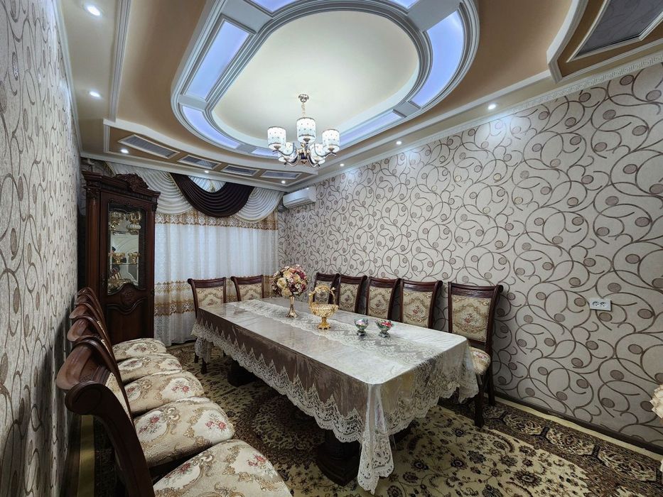 3 хонали квартира 5микр.ж.сотилади