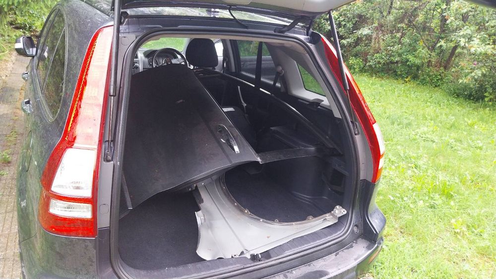 Хонда црв 3 ,2000 бензин автоматик на части