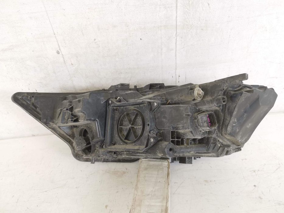 Десен фар / Far Dreapta Full Led Audi A6 C8 Оригинален Повреден