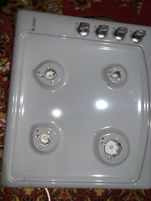 Продаются Новые газовые плиты