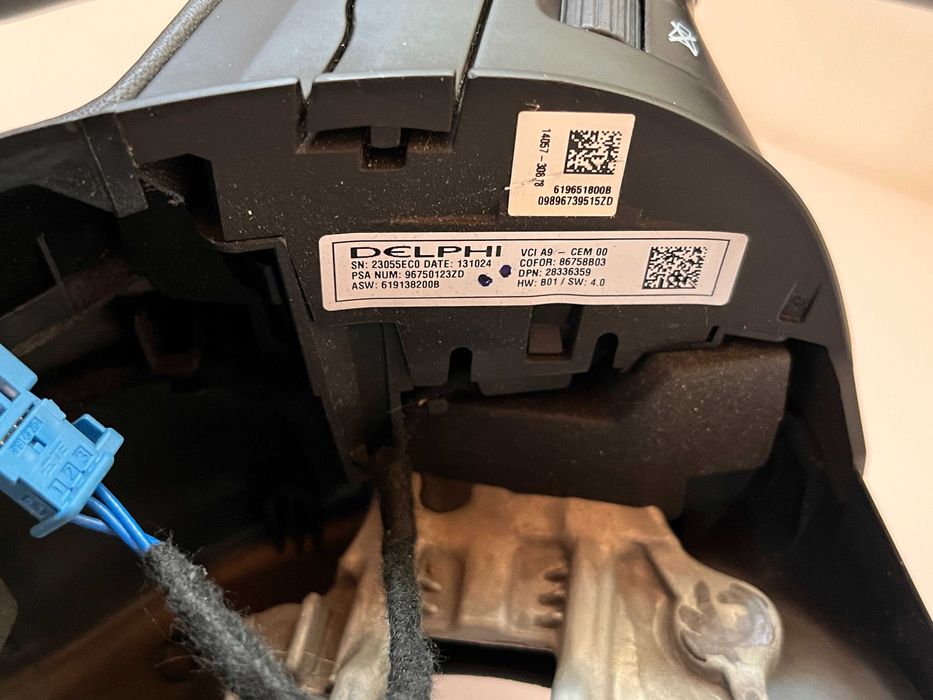 Оригинални кожени Мулти волани Peugeot 208 Пежо pejo