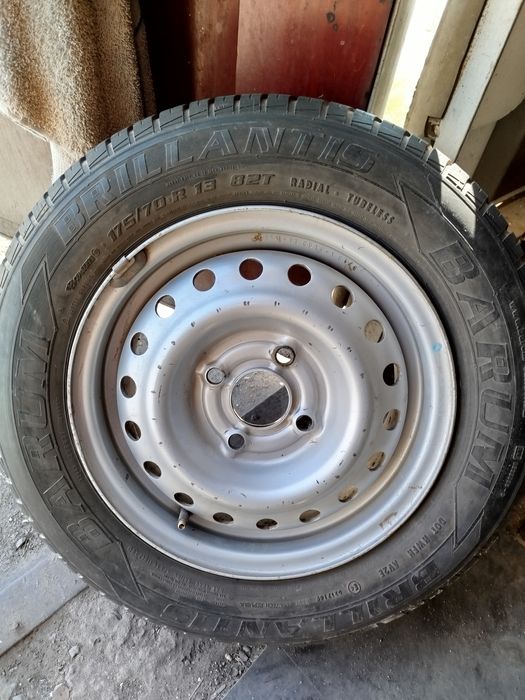 Резина R13, стояла на Ваз 2106