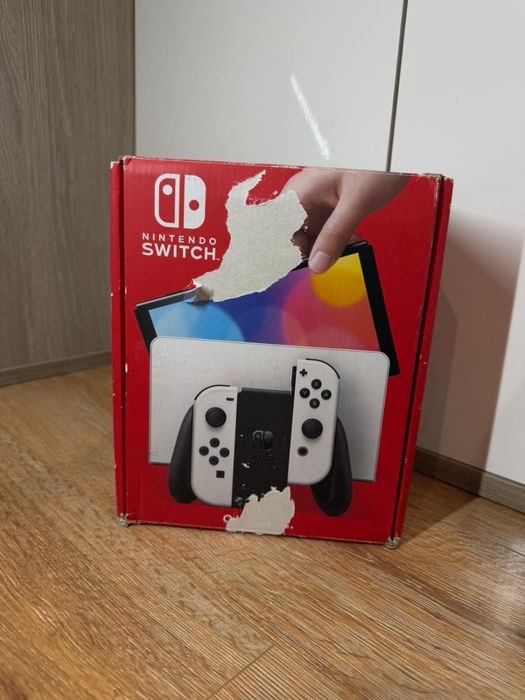 Nintendo Switch OLED - FullBox / Impecabil ca NOU