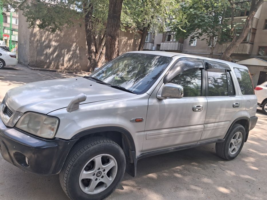 Продам Honda CR V