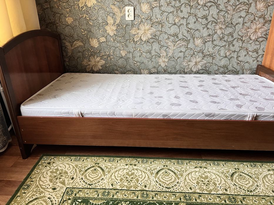 Односпальная кровать