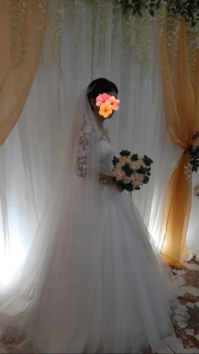 Свадебное платье