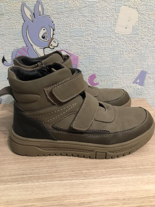 Продам ботинки на мальчика