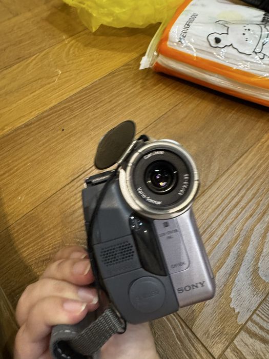 Видеокамера sony handycam
