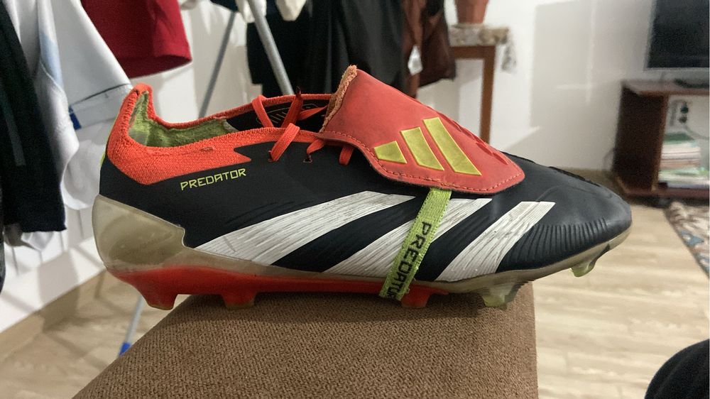 Бутсы Adidas Predator