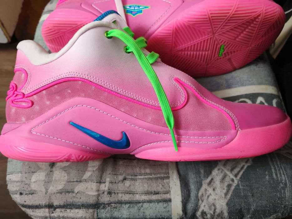 Баскетболни обувки