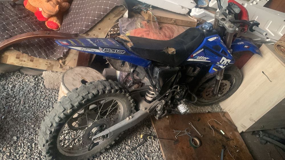 Продам эндуро 250 куб 60к срочно