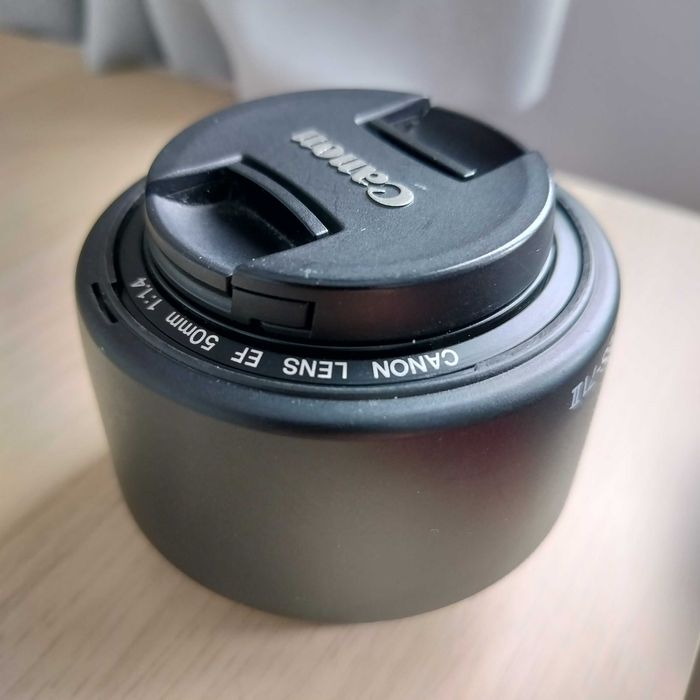 Canon EF 50mm f/1.4 USM