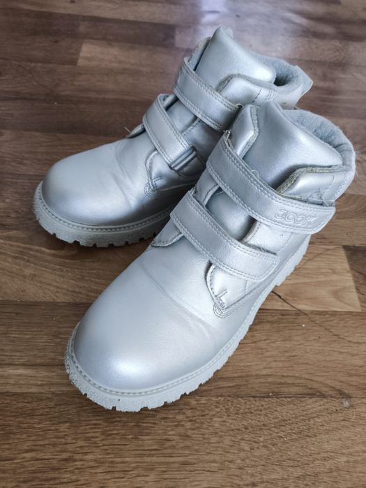 Ботинки на девочку