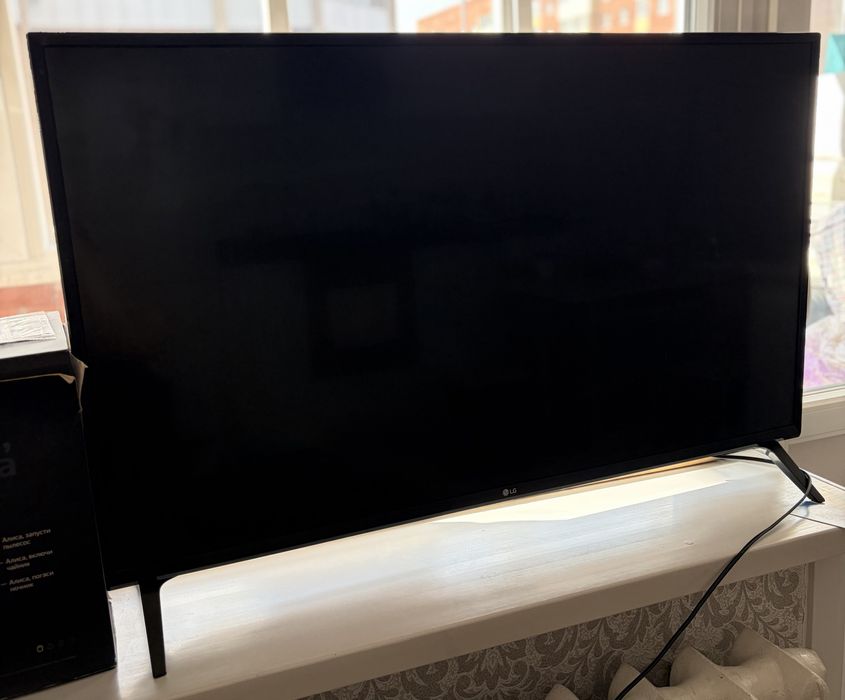 Продаю LG телевизор