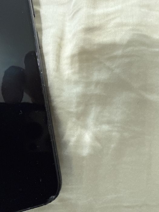 Телефон Samsung s22