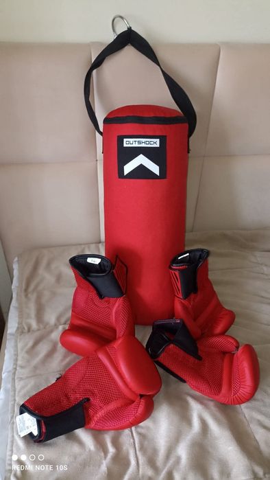 Sac de box cu doua perechi de manusi