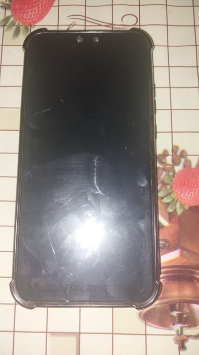 Продам смартфон Huawei p20 lite