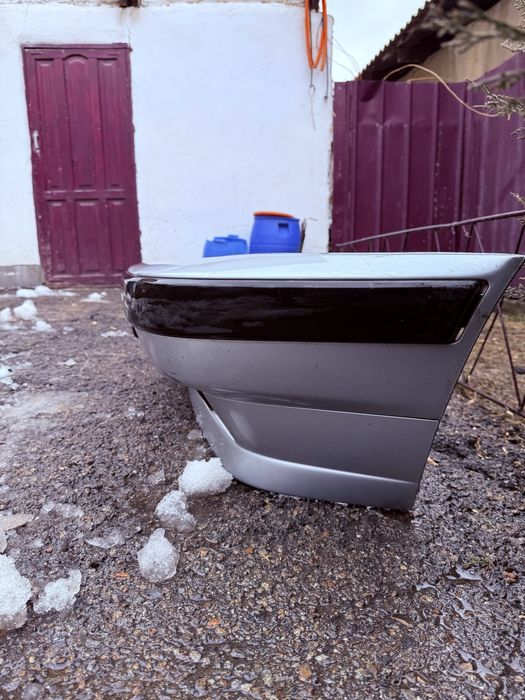 Продам передний бампер бмв е34 оригинал 525