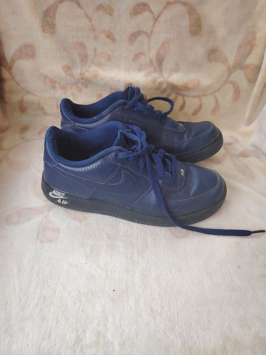 Запазени маратонки Найк