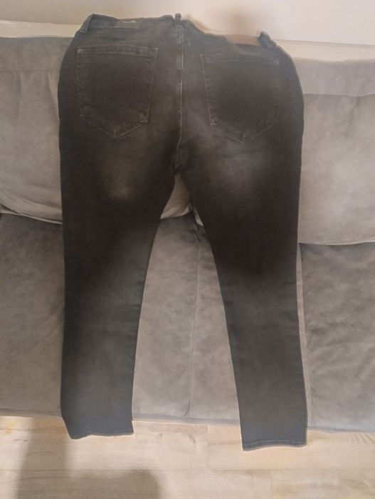 Blugi noi dsquared 2 ORIGINALI