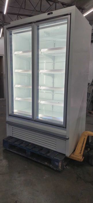 Вертикален фризер Costan 1300