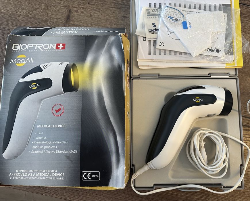 Продам светотерапевтический прибор Zepter Bioptron MedAll.