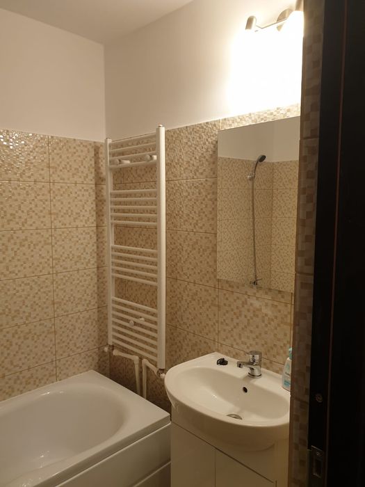 Inchiriez garsoniera in Hipodrom, capatul lui 2, bloc nou, etaj 2 cu lift