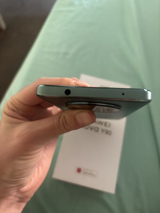 Huwawei nova y90