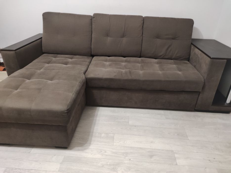 Продам диван угловой