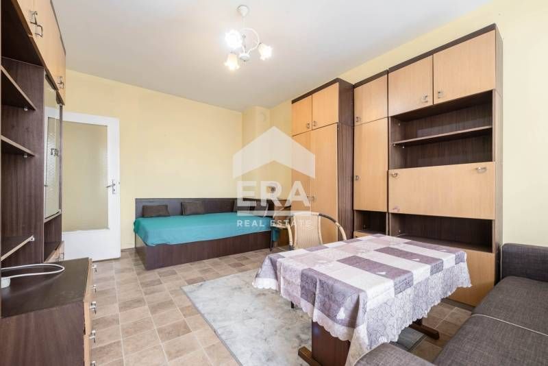 Продава се Двустаен апартамент в Варна, Възраждане 1 - 49 кв.м за 1082 €/кв.м - Снимка #5