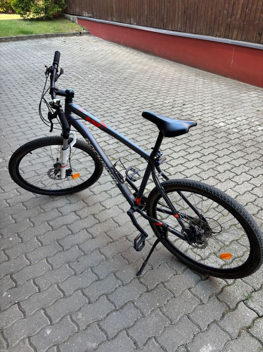 Vând bicicletă în stare foarte bună.