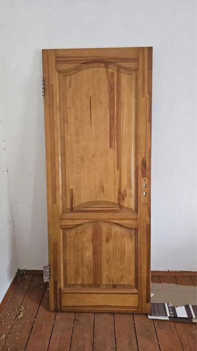 Сапалы жаңғақ ағашынан жасалған ағаш есік сатылады
