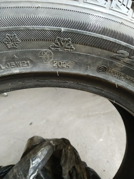 Зимняя резина 225/60/18