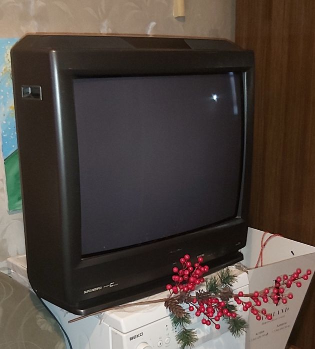 Рабочий телевизор. Япония