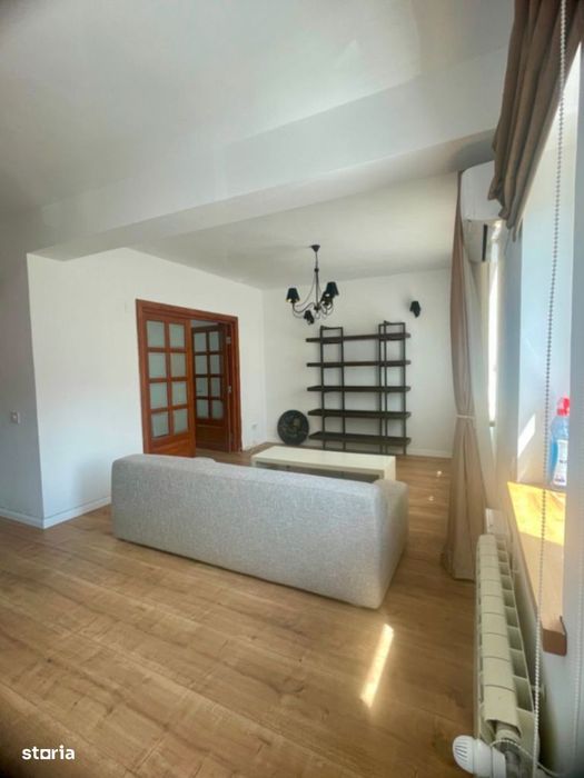 Vila 4 camere || Cambridge School