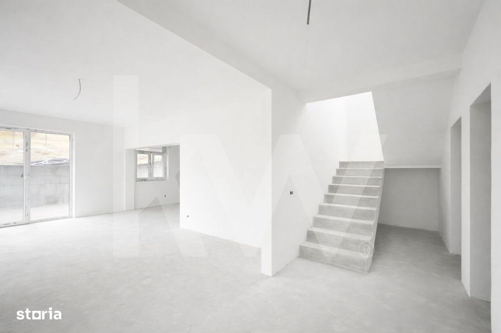 Casa arhitectura moderna cu panorama spre Muntii Fagaras si Cetatea Ci