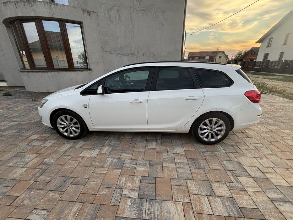Vand opel astra j 2012