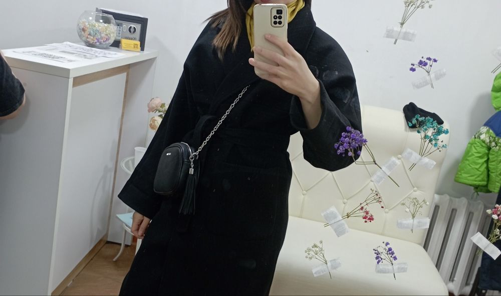 Продам пальто весна осень