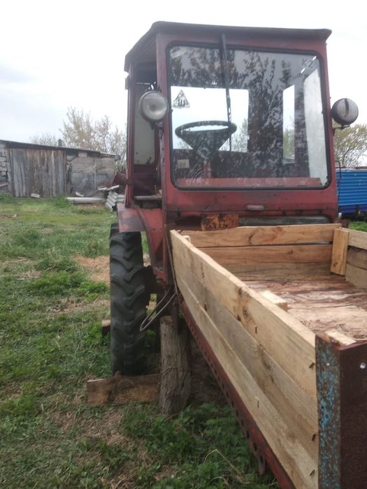 Продам трактор Т 16 писать на вацап